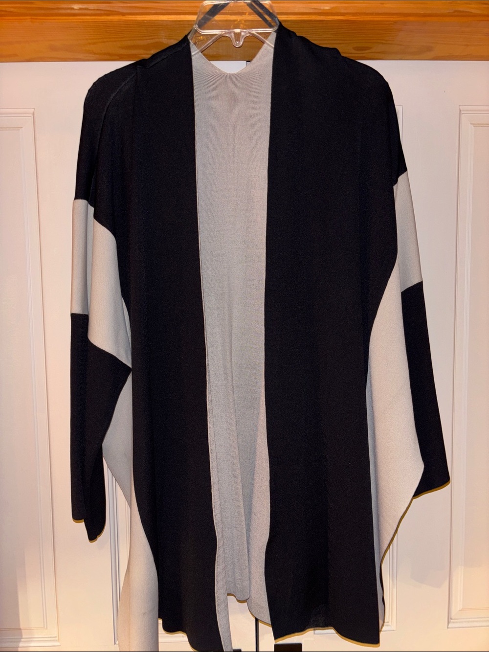 Lilly P Open-Front Black/Cream Color Blocked Draped Women's Cardigan Size 16/18